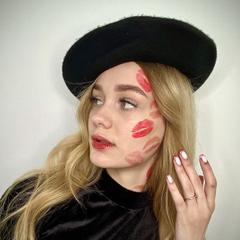 Яскравий образ та ідеальні брівки 💕