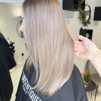 Фарбування волосся (Майстер Марія)