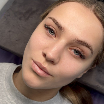 Нарощування вій
                    Лешмейкер Настя Бровари