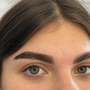 Оформлення брів
                    Майстер перманентного макіяжу Світлана Київ