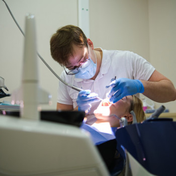 Фото з портфоліо фахівця Владислав Вячеславович Поник (ортодонт, Київ)