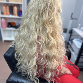 Наращивание локонов на каркас,легкая волна,естественность