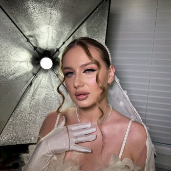 Макіяж
                    Візажист Неля Вінниця