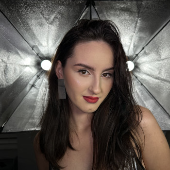 Макіяж
                    Візажист Неля Вінниця