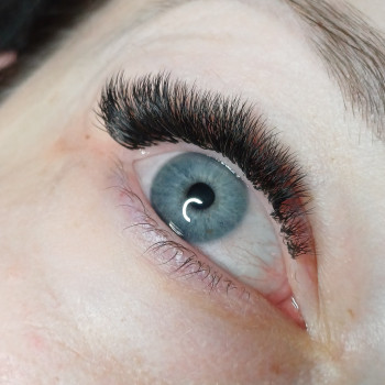 Наращивание ресниц
                    Лешмейкер Ксения Дніпро