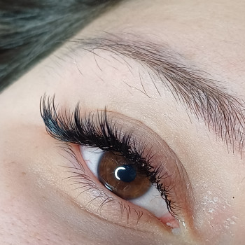 Наращивание ресниц
                    Лешмейкер Ксения Дніпро