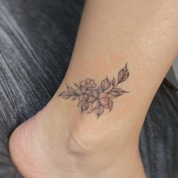 Тату / Міні-тату / Кольорові тату
                    Мастер перманентного макияжа Юлия Александрия