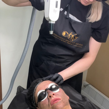 Карбоновий пілінг
                    Майстер перманентного макіяжу Виктория Кривий Ріг