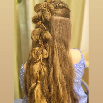 Зачіски на всі випадки життя
                    Перукар Марія Дніпро