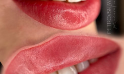 Коррекция перманентного макияжа губ Мастер перманентного макияжа Анна Буча