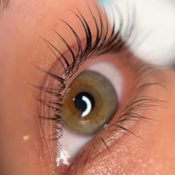 Ламінування вій