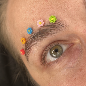 Ламінування брів