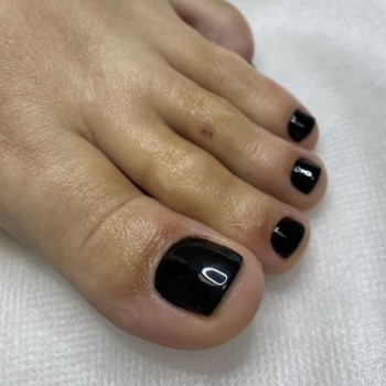 Педикюр
                    Мастер маникюра Наталья Кременчуг