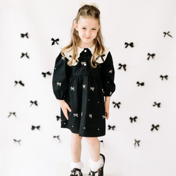 Тематическая фотосессия с бантиками на день рождения торт в подарок
                    Фотограф Вероника Одесса