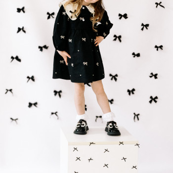 Тематическая фотосессия с бантиками на день рождения торт в подарок
                    Фотограф Вероника Одесса