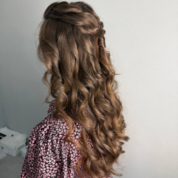 Стрижка жіноча
                    Салон красоты Fargo Киев