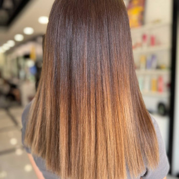 Фарбування з освітленням, шатуш
                    Салон красоты Fargo Киев