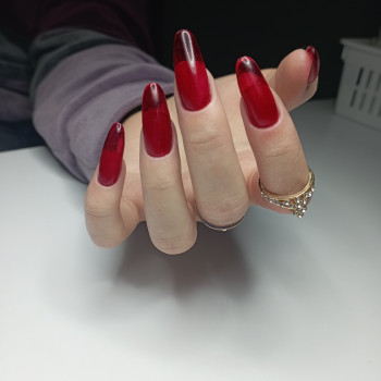 Красный маникюр прозрачный, фото - Мастер маникюра Лена Степура