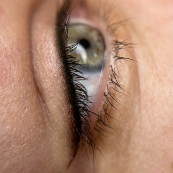 Татуаж глаз. Стрелка, стрелка с растушёвкой, межресничка
                    Майстер перманентного макіяжу Ирина Кропивницький