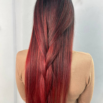 Кольорові фарбування
                    Салон краси Fargo Київ