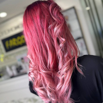 Кольорові фарбування
                    Салон краси Fargo Київ