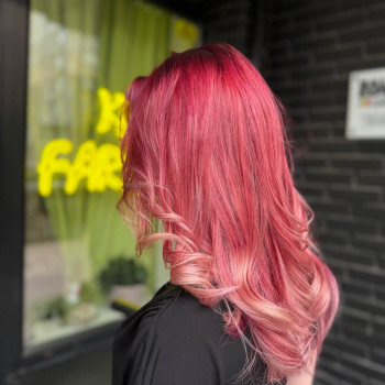 Кольорові фарбування
                    Салон краси Fargo Київ