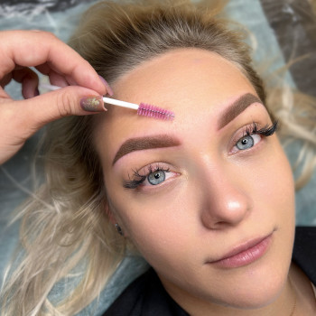 Коррекция перманентного макияжа/ татуажа
                    Мастер перманентного макияжа Александра Кривой Рог