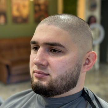 Стрижка бороди, фото - барбер Вікторія Боговик