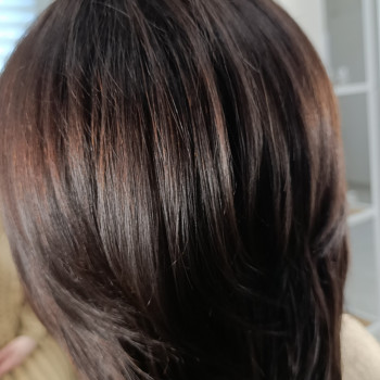 Однотонне фарбування
                    Перукар Юлия Запоріжжя