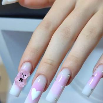 Рожевий манікюр із серцями 3d, фото - Майстер манікюру Вікторія Авдакова