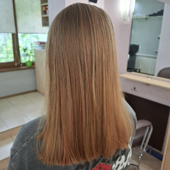 Фарбування технікою омбре
                    Перукар Оксана Київ