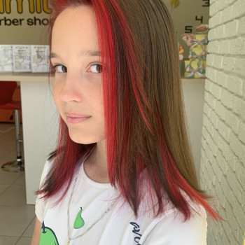 FAMILY BARBER SHOP, Вишневе Фото - 5