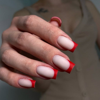 Красный маникюр матовый френч, фото - Мастер маникюра Мария Редько