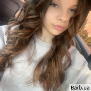 Майстер манікюру Аріна Маринич на Barb.ua