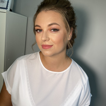 Макіяж професійний
                    Візажист Вера Харків