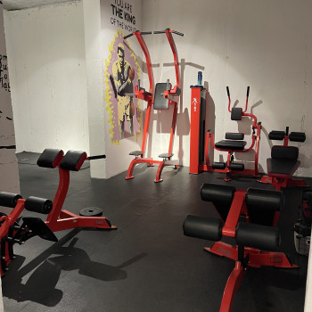 Тренування
                    Фитнес тренер Віталій Київ