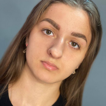 Фарбування та корекція брів