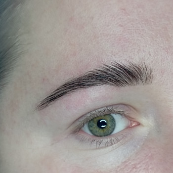 Ламінування брів