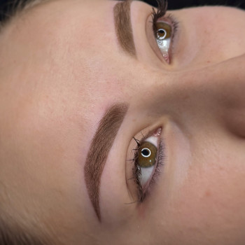 Перманентний макіяж
                    Майстер перманентного макіяжу Віталія Івано-Франківськ