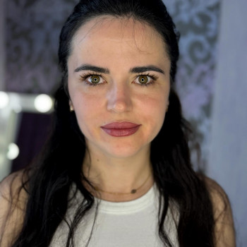 Перманентний макіяж
                    Майстер перманентного макіяжу Віталія Івано-Франківськ