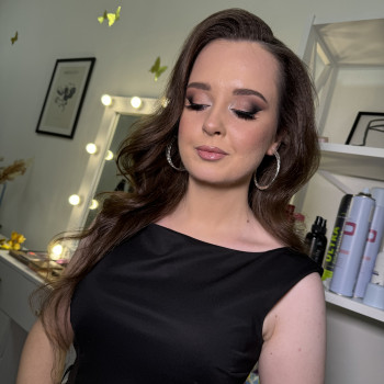 Макияж и прическа
                    Визажист Наталья Киев