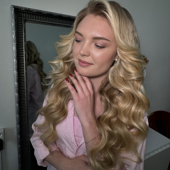 Макияж и прическа
                    Визажист Наталья Киев