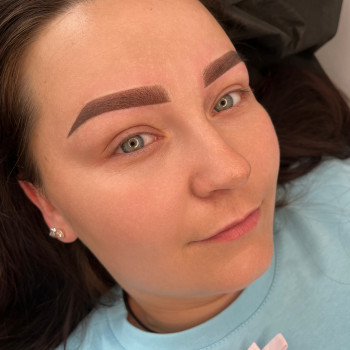 Перманентний макіяж брів
                    Мастер перманентного макияжа Ирина Киев