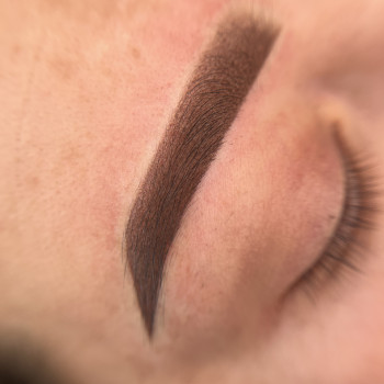 Перманентний макіяж брів
                    Мастер перманентного макияжа Ирина Киев