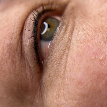 Мвжвійка
                    Майстер перманентного макіяжу Ирина Київ