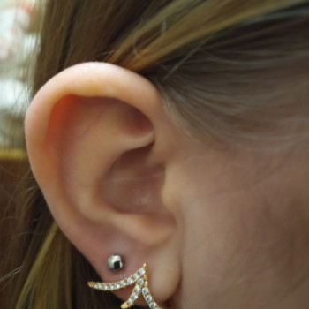 Дівчинка 15 років