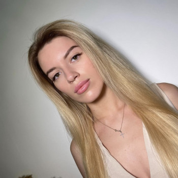 Наращивание ресниц
                    Лешмейкер Юлия Черновцы