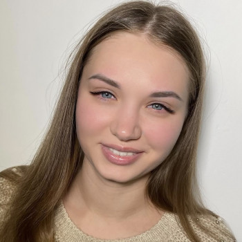 Наращивание ресниц
                    Лешмейкер Юлия Черновцы