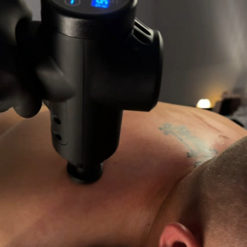 Масаж спини
                    Массажист Ирина Хмельницкий