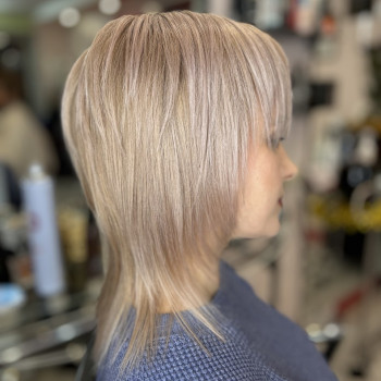 Блонд, тотал блонд, освітлення волосся.
                    Жіночий перукар  Запоріжжя